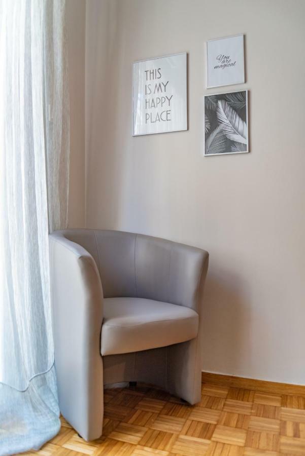 Fix Divine Apartment Atenas Exterior foto